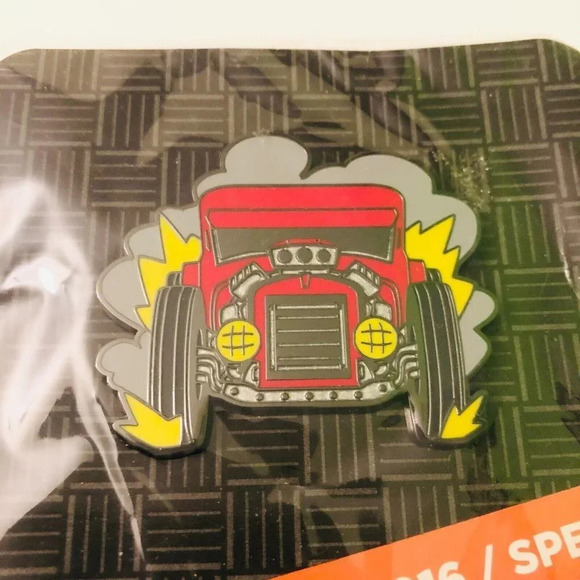 2016 Loot Crate DX September Speed Hot Rod Racing Car Lapel Enamel Pin - Picture 8 of 8